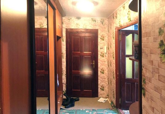 Продаётся отличная 2-х комнатная квартира в г. Струнино Владимирской области с двумя застеклёнными лоджиями