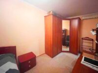 Продаётся 2-х комнатная квартира в хорошем состоянии в городе Струнино на улице Заречная