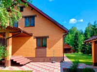 Продаётся шикарный двухэтажный кирпичный дом площадью 170 кв. м в ДПК Деревенька в Александровском районе Владимирской области